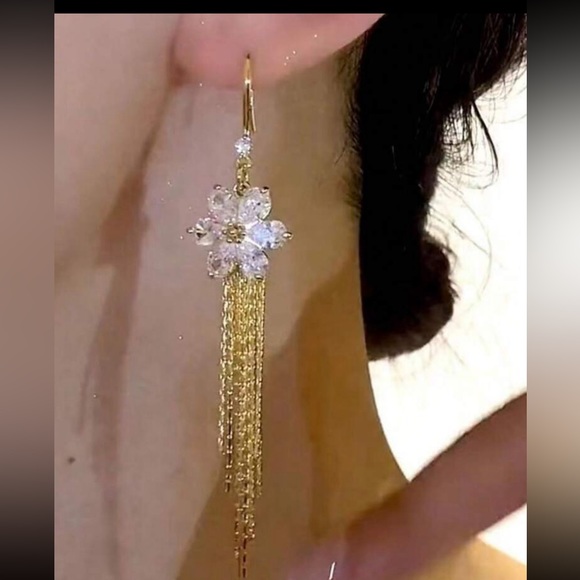 Shiny Crystal Flowers with Gold tone Chain Tassel Glam, Holiday Party Earrings - Picture 6 of 7